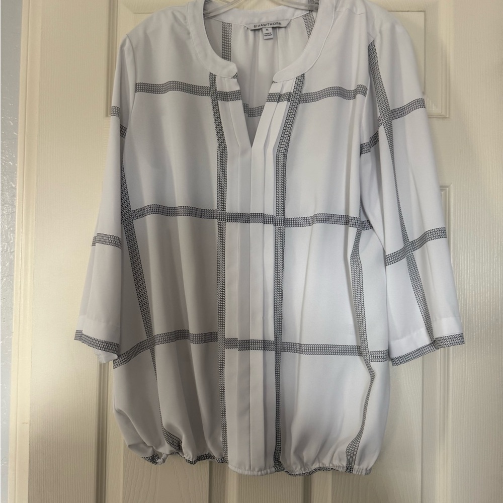 41 Hawthorn White and Gray Grid Blouse